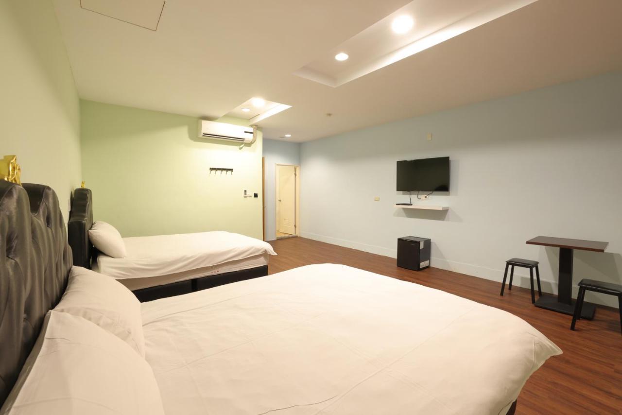 Bears Line B&B Train Station Hualien City Exterior photo