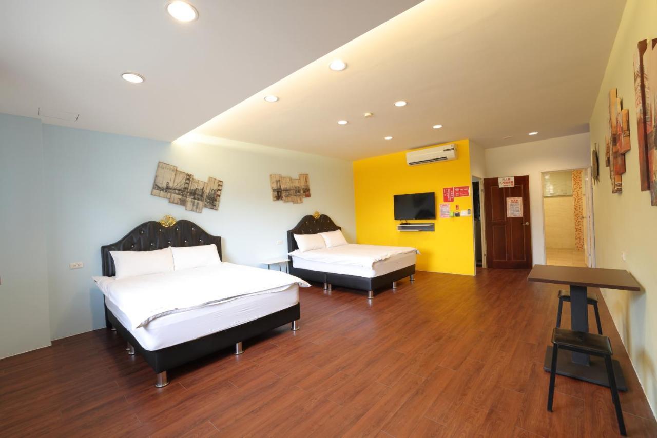 Bears Line B&B Train Station Hualien City Exterior photo